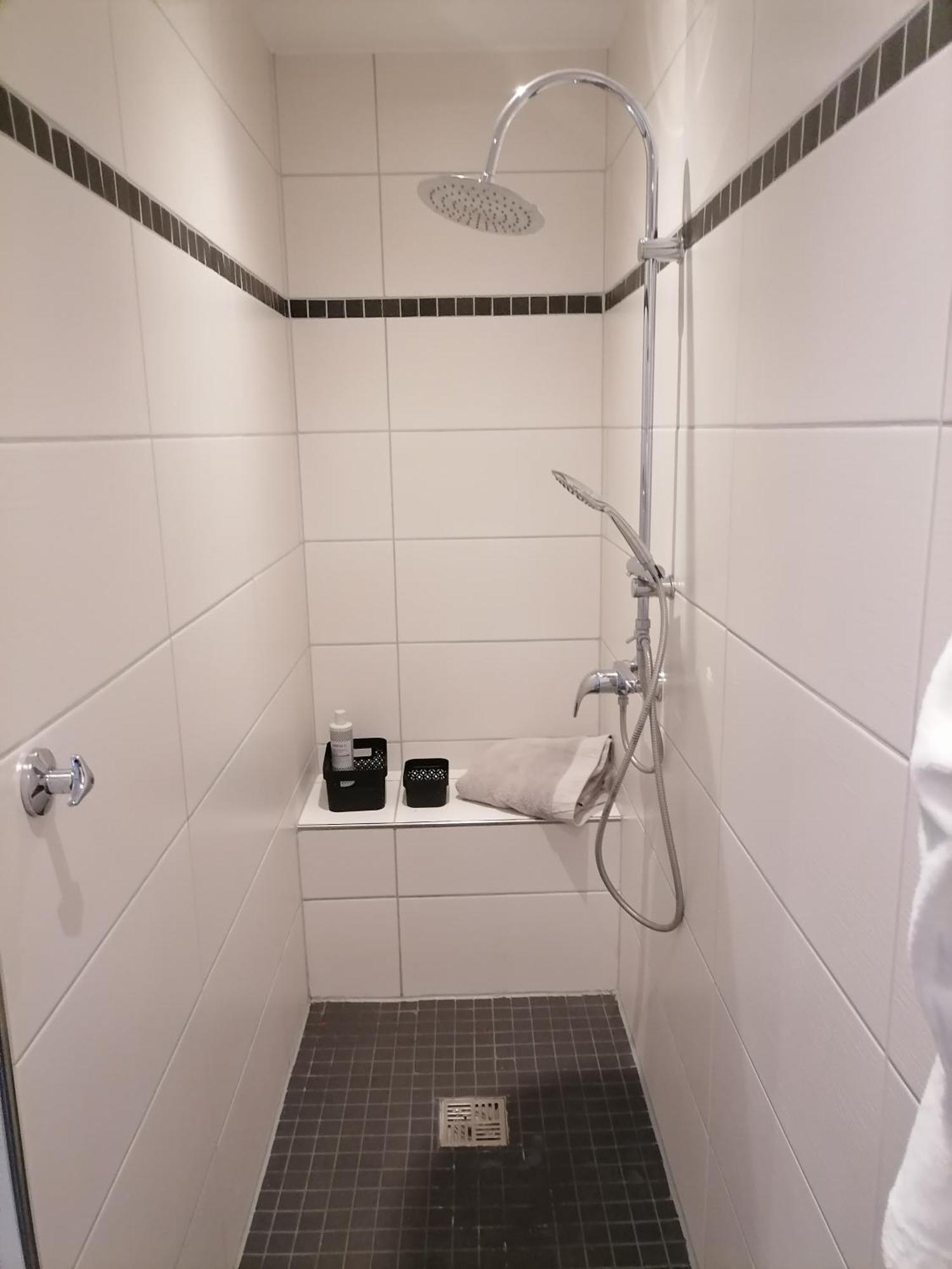 Premium Ferienwohnung "Christine ", Zentrale Ruhige Stadtlage 100 Qm Ebenerdige Dusche Terasse Kaminofen Zweibrücken Exterior foto